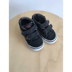 Vans 19