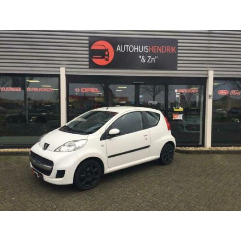 Peugeot 107 1.0 12v nw model. Vol optie,s,airco,toereteller,