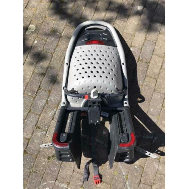 Kinder fietszitje van Yepp voor achterop.