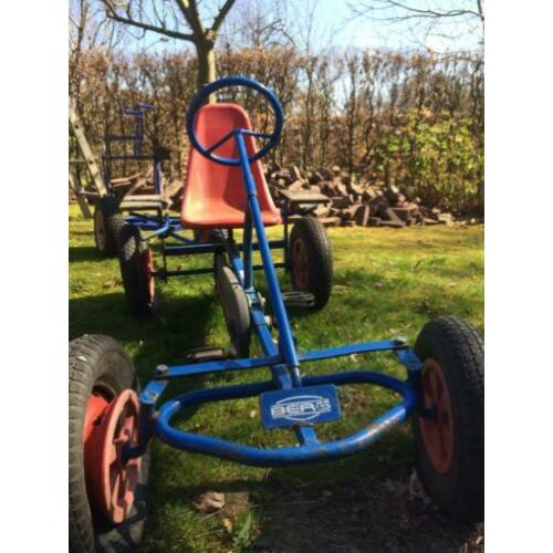 berg skelter met graafkraan