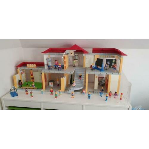 School + gymzaal van playmobile