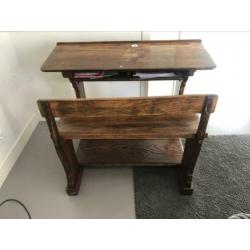 Vintage schoolbureau 2P met opslag en bank. Goede staat