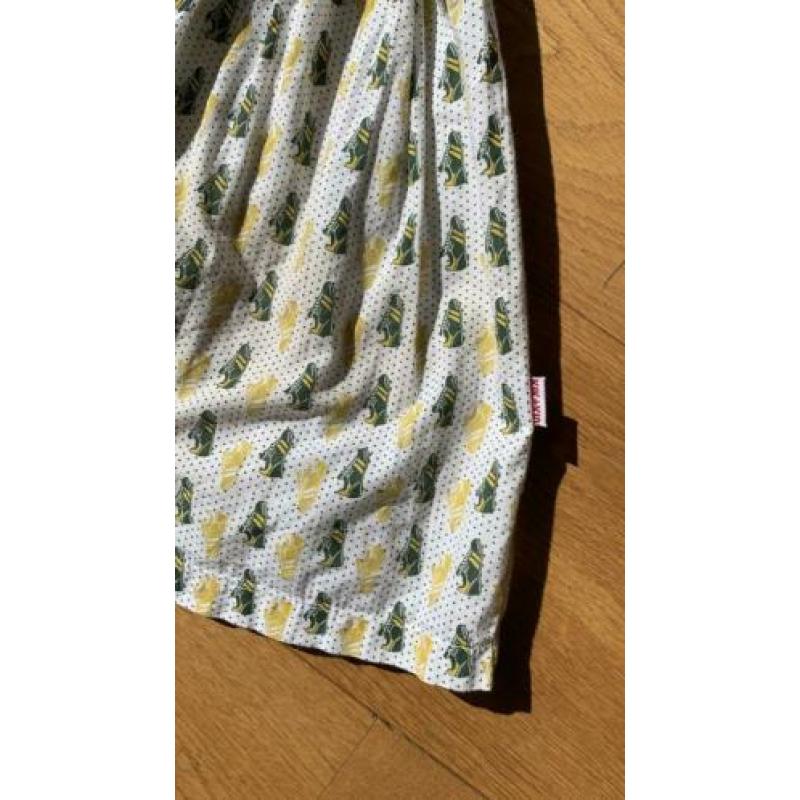 Kik Kid jurkje mt 128 nieuwstaat voetbal schoenen print