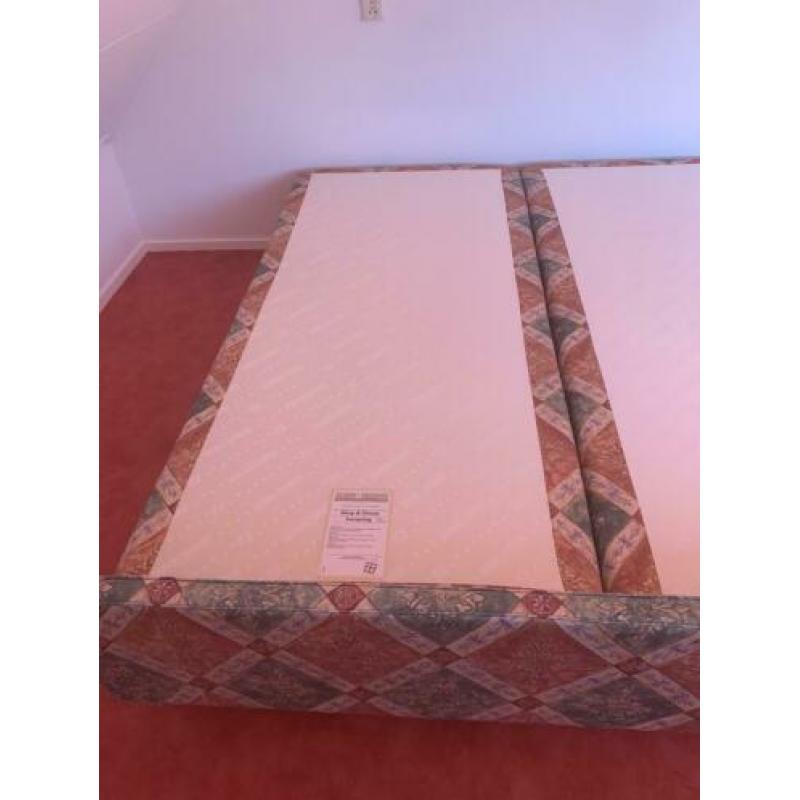 Gratis: 2x boxspring 90cm