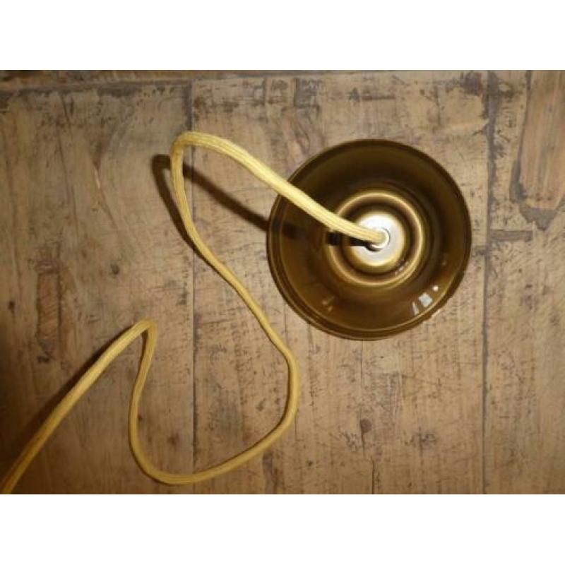 Hanglamp melkglas met bloemmotief en messing kap