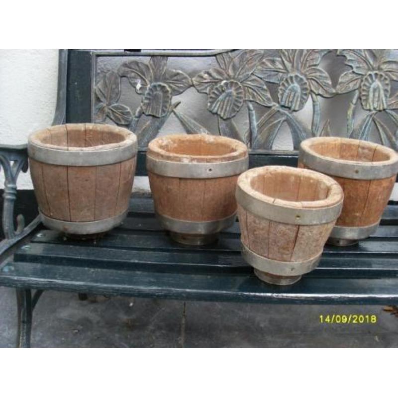 Te koop aangeboden oude houten Kaastonnen nr 2210