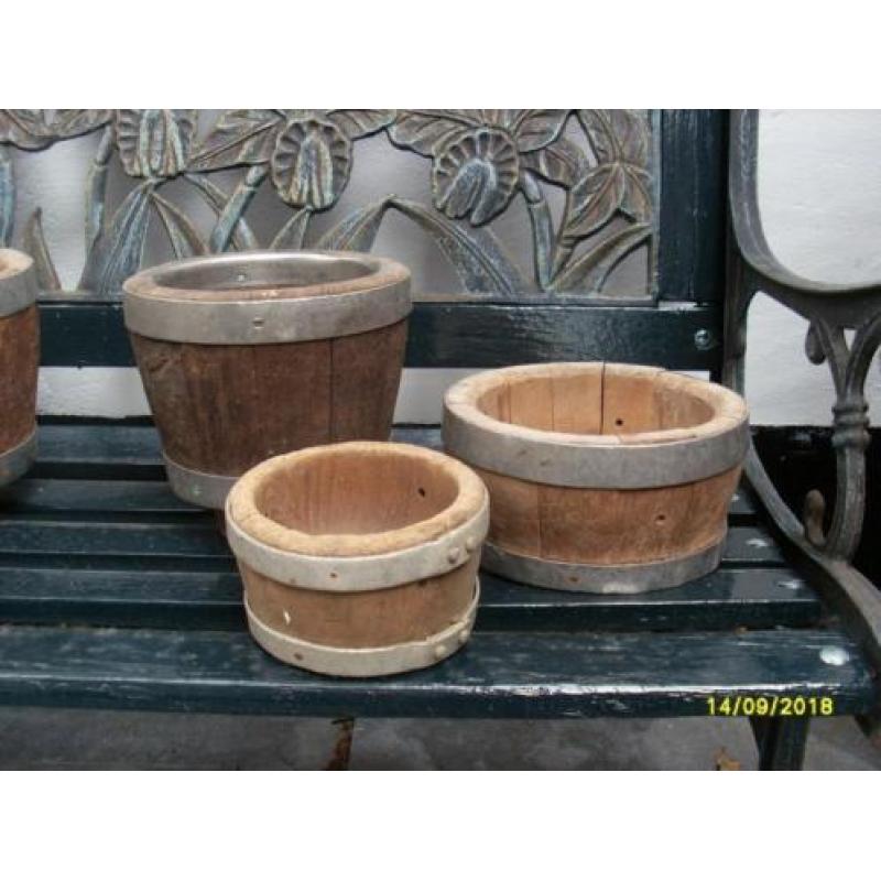 Te koop aangeboden oude houten Kaastonnen nr 2210