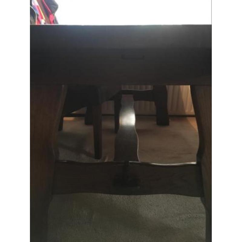 Antieke eettafel voor 4 stoelen