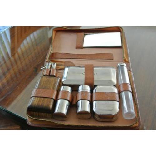 Antieke Leren Etui met Reisset
