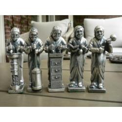 5 Zilvertinnen figuren
