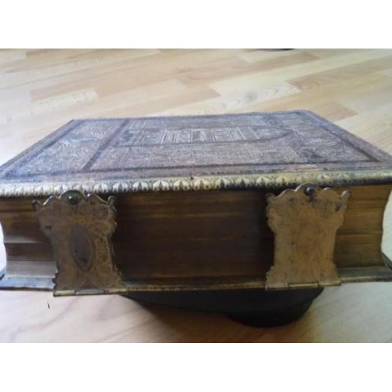 oude bijbel (Holy Bible)