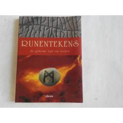 18 boeken Symbolen, Mythologie, stijlen, schrift, ornamenten