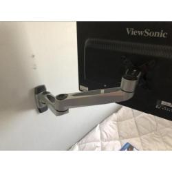Viewsonic scherm 60 cm met muurbeugel