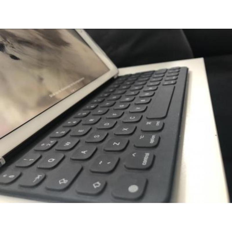 Smart keyboard apple ipad pro 9.7 inch
