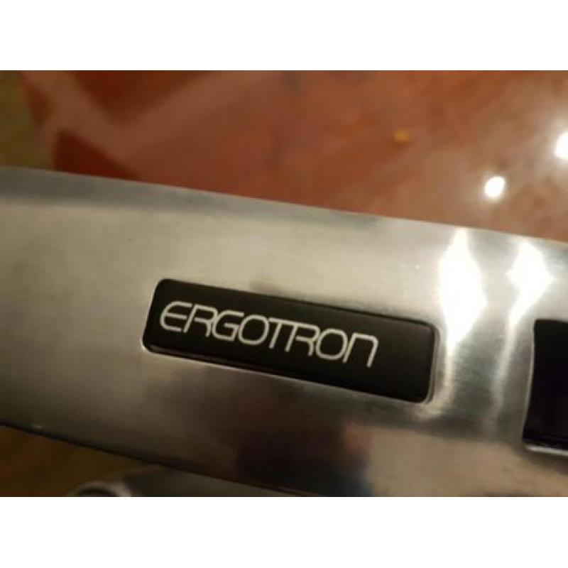 Hp monitoren + ergotron dual stand