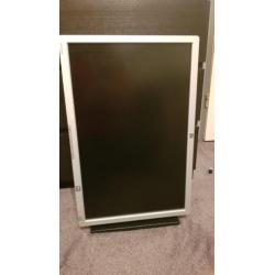 HP LP2465 24" LCD Monitor