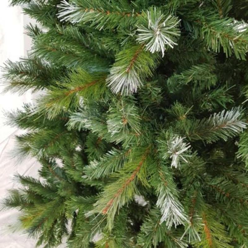 OUTLET Kunst Kerstbomen Smal PU PVC folie mix 70% korting.