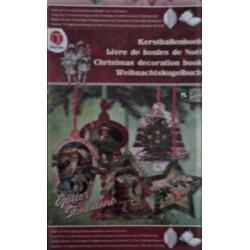 4 Kerstballen Deco time boeken voor piramide Kerstb te maken