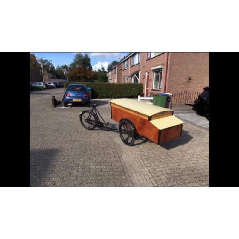 Antieke gazelle bakfiets