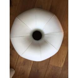 2 x Poef Q kruk van designmerk Viteo