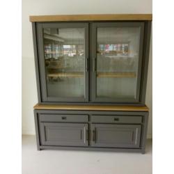 Dressoirs magazijnverkoop zondag 30 sept Richmond outlet