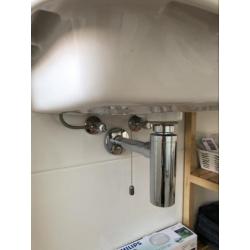 Wasbak Villeroy & Boch met Grohe mengkraan