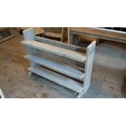schoenenrek van gebruikt steigerhout steigerplanken