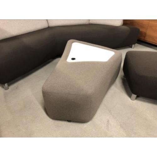 Leolux archipel verrijdbare hocker pouf poef voetenbank