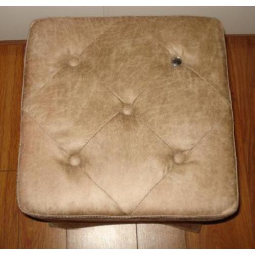 Te koop `THE CLUB`footstool van Riviera Maison