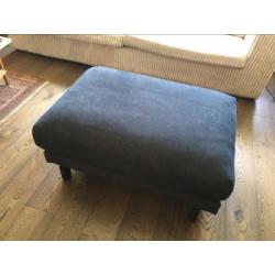 Grote d.blauwe voetenbank/salontafel/poef