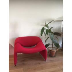 Artifort Groovy fauteuil (M Chair) by Pierre Paulin rood