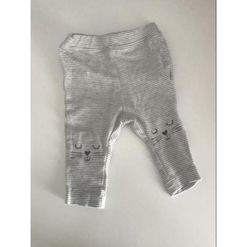 PAKKET 8 Broekjes/leggings baby maat 50
