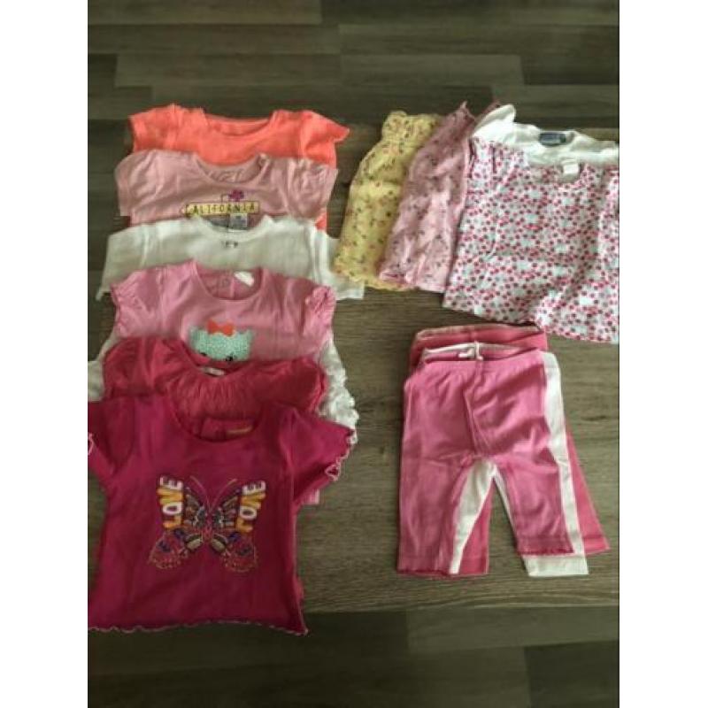 Meisjes kleding maat 50 tot 68 en een paar 74