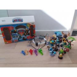 Skylanders Trap Team starterpack voor Nintendo Wii + extra's