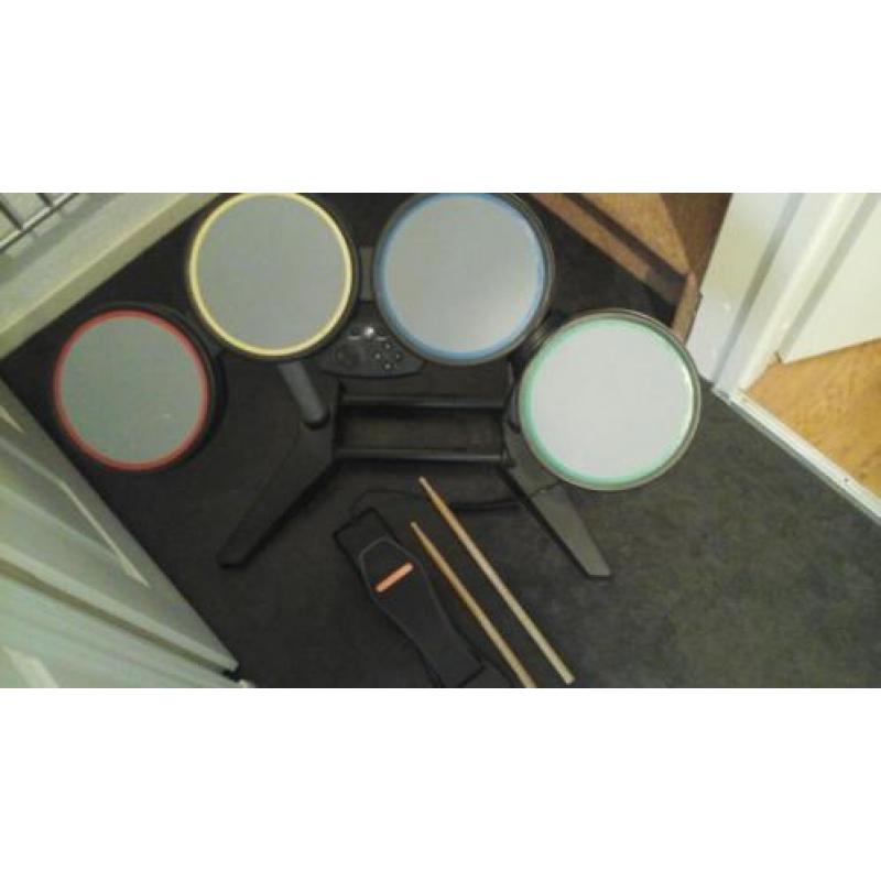 Playstation 3, 2 controllers spellen drumstel en gitaar