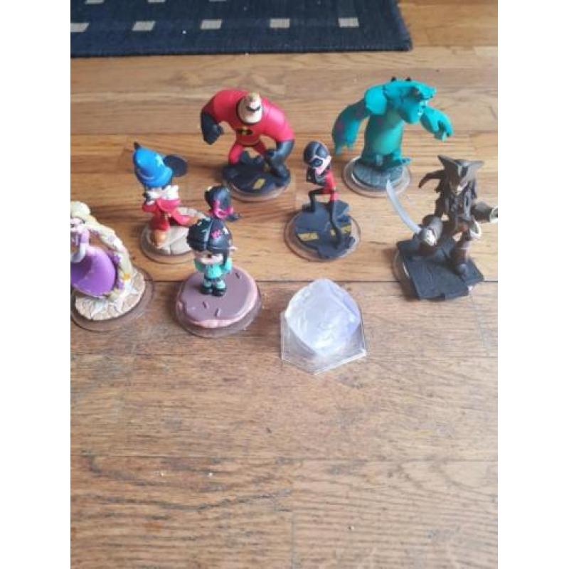Disney Infinity Wii U met 8 popjes