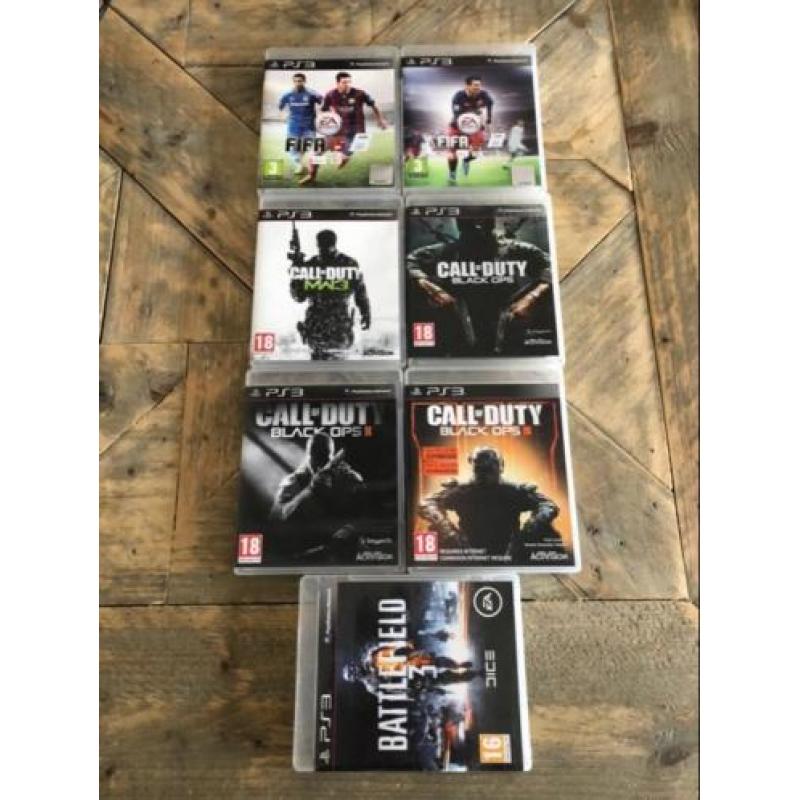 PS3 slim inclusief spellen en controllers