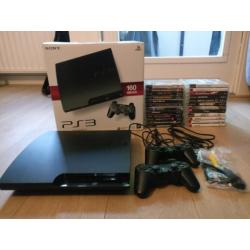 PS3 Slim 160 GB + 24 games + 2 controllers