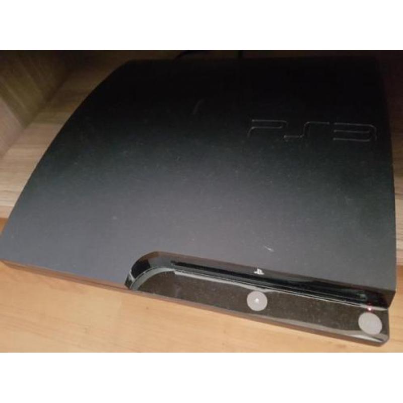 Playstation 3 met 2 joysticks en 10 originele spellen
