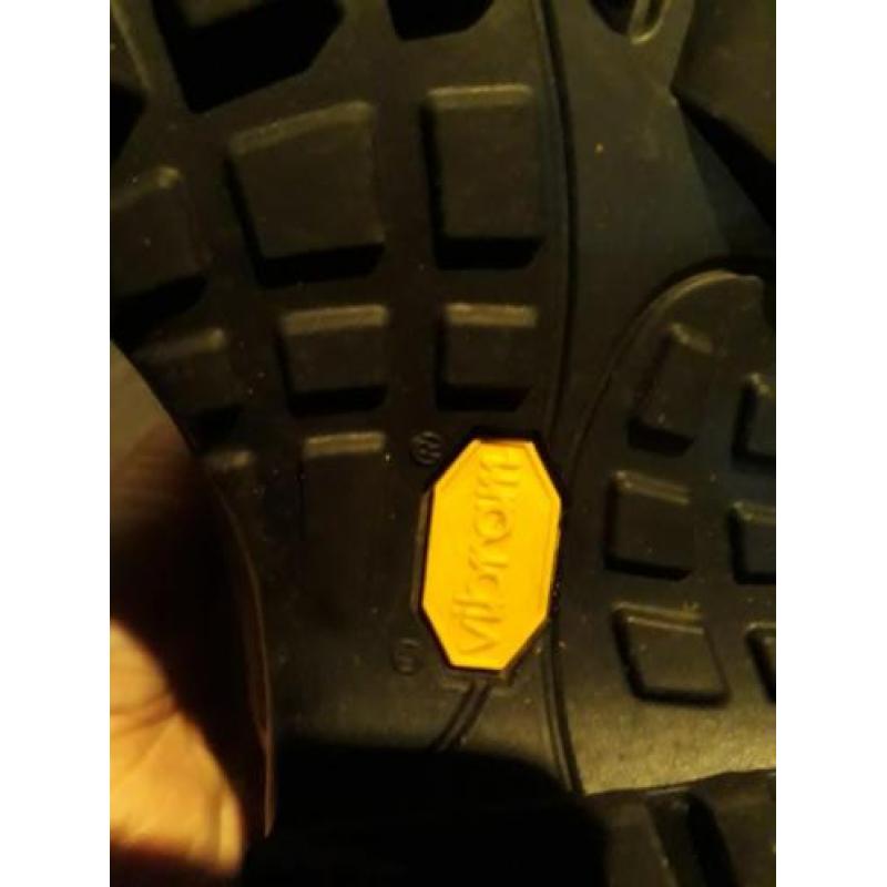 Lowa leren dames bergschoenen, goede staat. Maat 38.