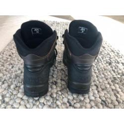 Nieuwe Bergschoenen [Grisport, type A/B]