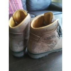 Dames Meindl Berg hiking wandelschoenen maat 8,5/42