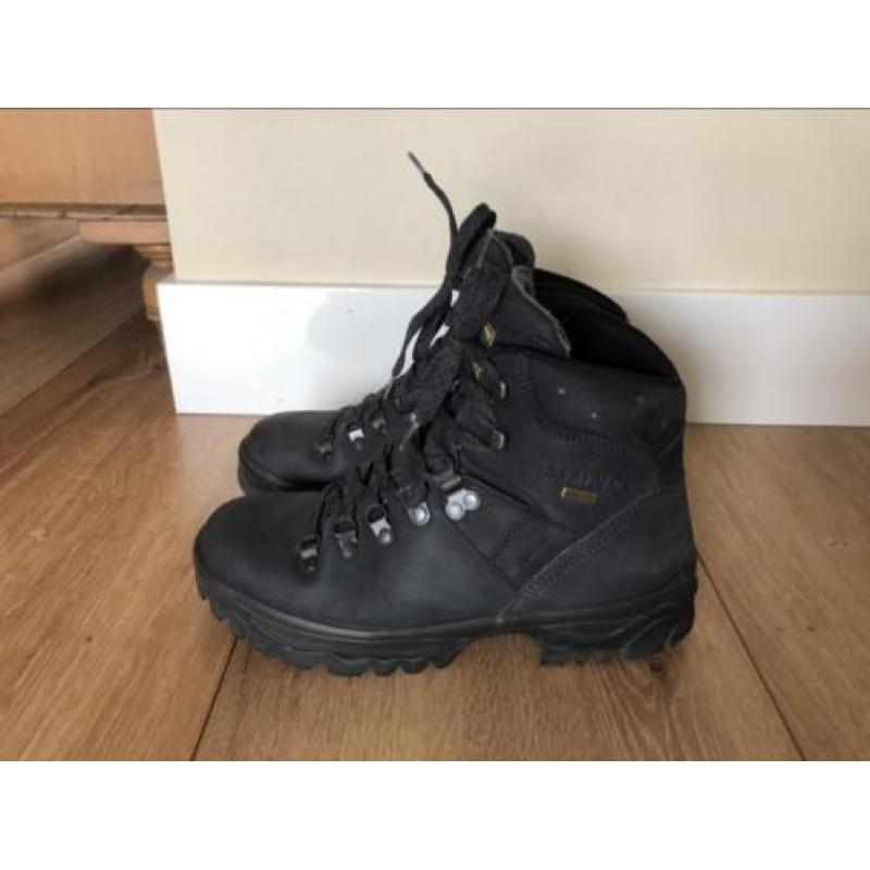 Meindl bergschoenen klasse B maat 39,5 6,5 blauw