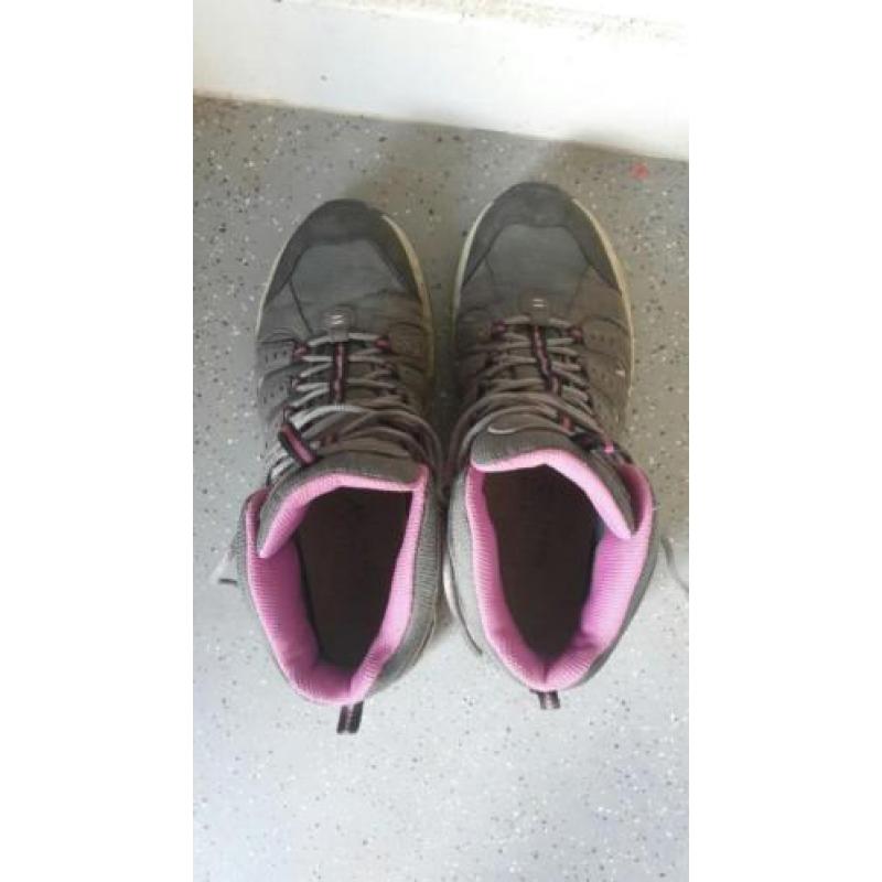 Paars/roze meindl wandelschoenen