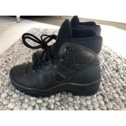 Nieuwe Bergschoenen [Grisport, type A/B]