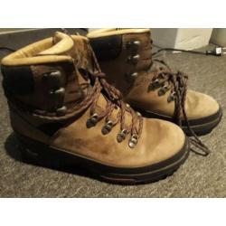 Lowa leren dames bergschoenen, goede staat. Maat 38.